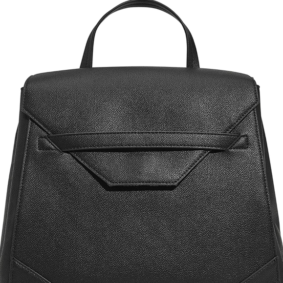 Black vegan leather diapers bag by honest - Picture 9 of 11